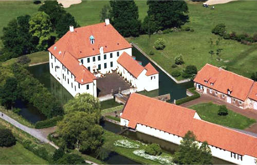 Slot Vornholz bij Ennigerloh west van Rheda-Wiedenbrück in de regio Gütersloh